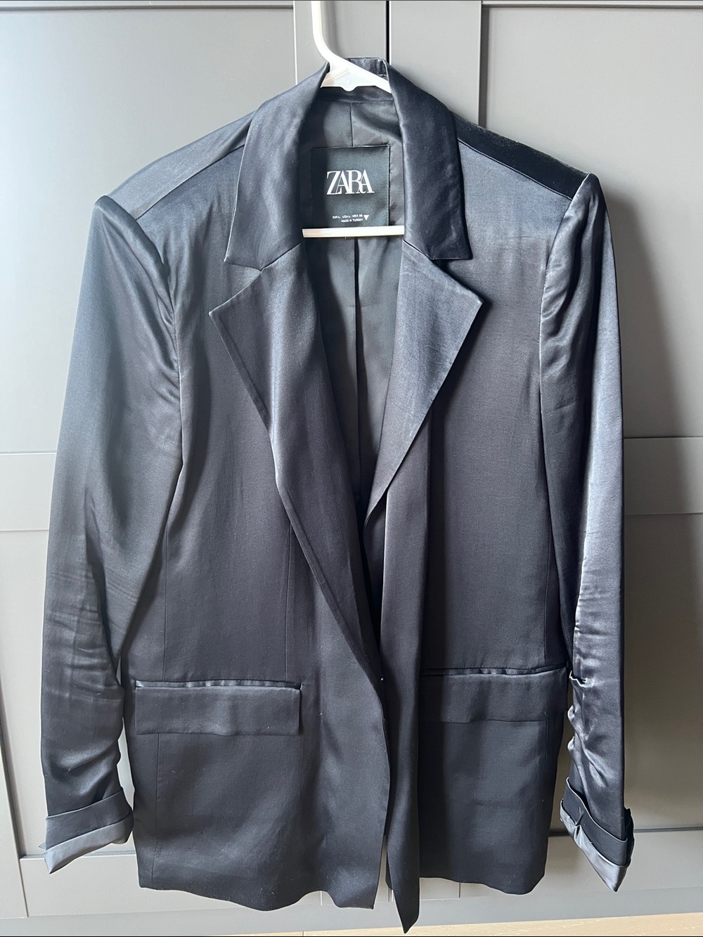 ZARA woman's Black Satin-Look Blazer